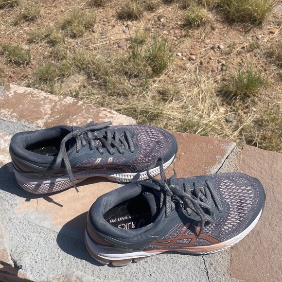 ASICS Gel-Kayano 26 Women’s Running Shoes (Size: 7) - Picture 3 of 14